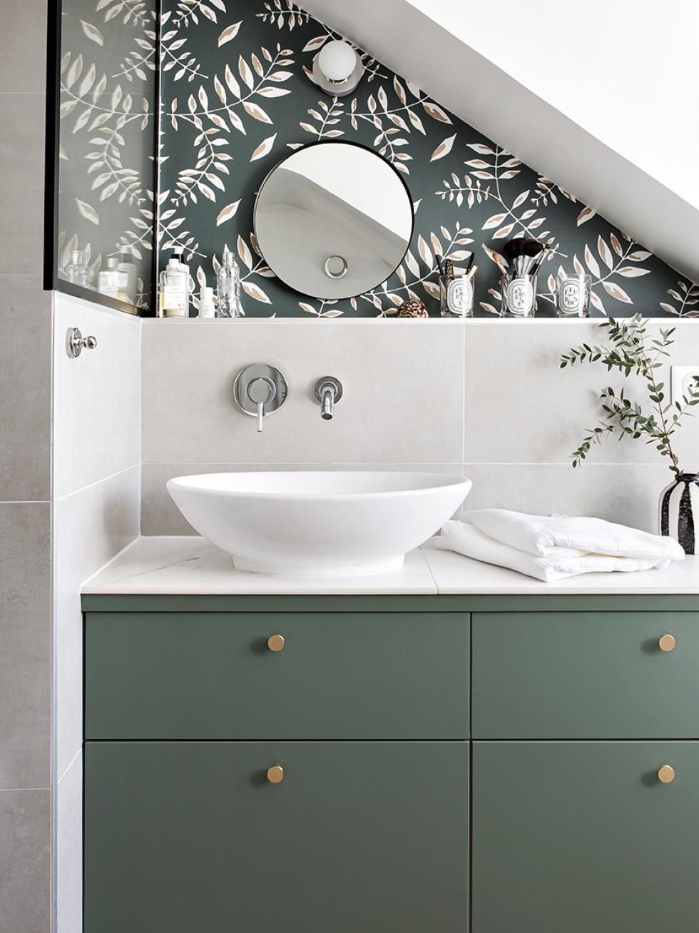 Bathroom in Green 03 - Vert de gris