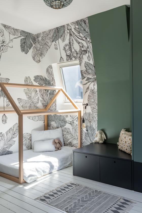 Kinderzimmer in Schwarz und Grün