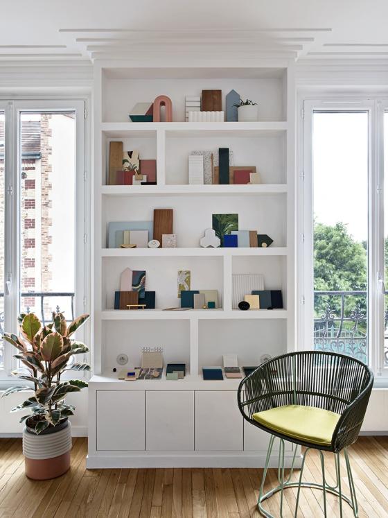 Gemauertes Bücherregal