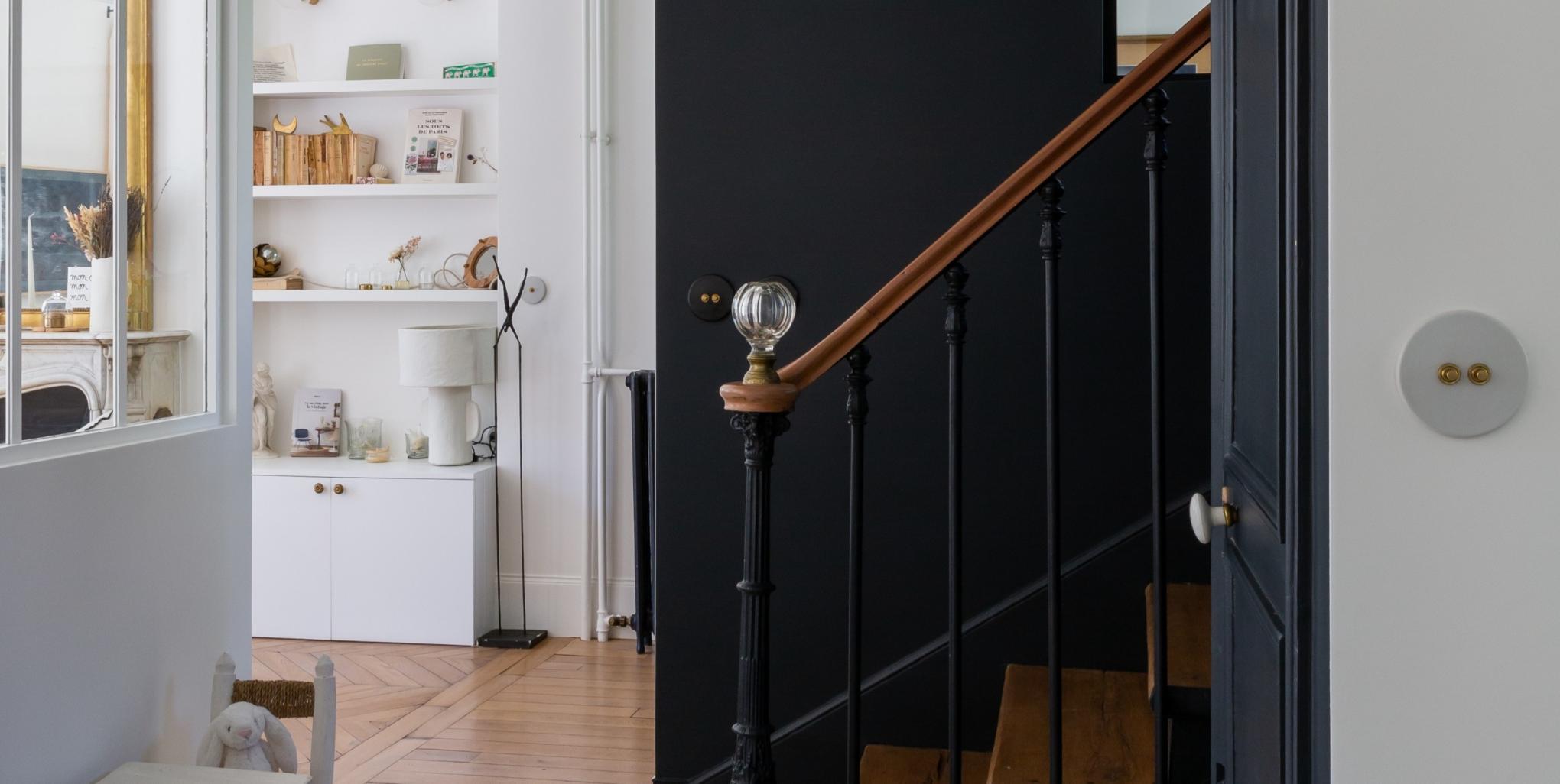 Projekt von Mise en Scène Interior Design - ⓒ Agathe Tissier für Plum Living