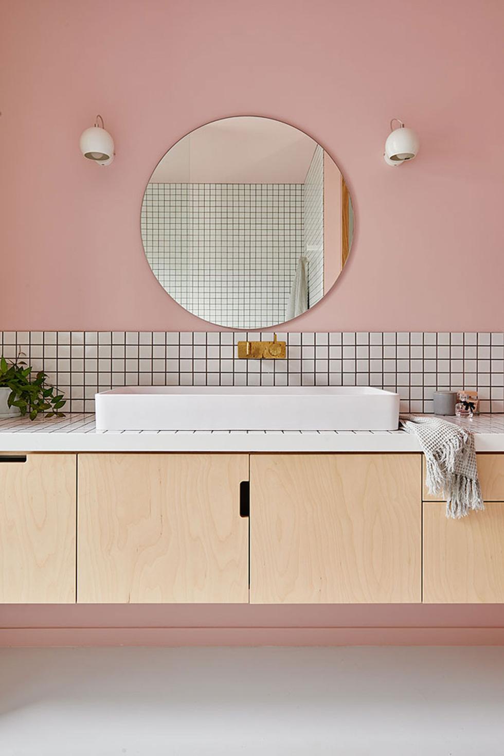 Salle de bain bois clair
