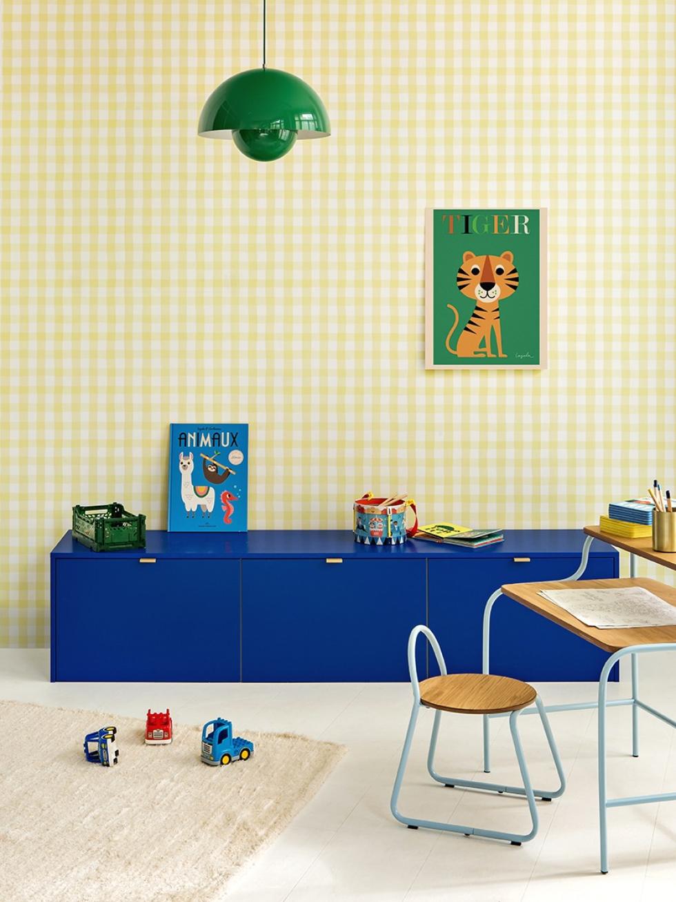 Electric banquette with yellow gingham wallpaper
