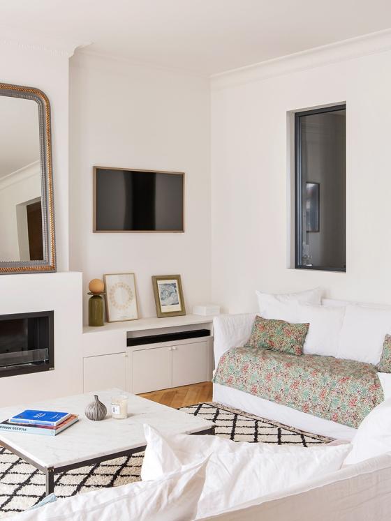 Home Tour, un duplex rénové par Cyrielle Wattinne, le salon